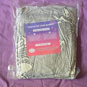 Glow in the Dark Skeleton Blanket